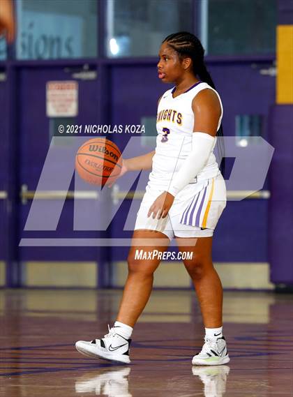 Thumbnail 1 in Downey vs. Lynwood photogallery.