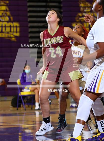 Thumbnail 1 in Downey vs. Lynwood photogallery.