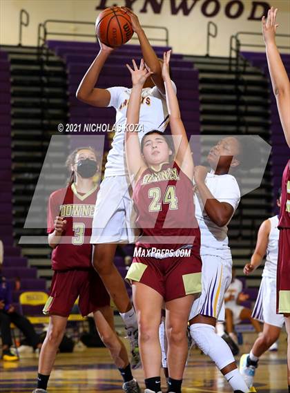 Thumbnail 1 in Downey vs. Lynwood photogallery.