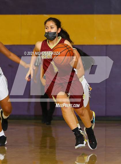 Thumbnail 3 in Downey vs. Lynwood photogallery.