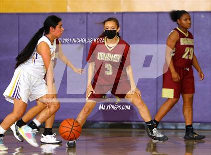 Thumbnail 2 in Downey vs. Lynwood photogallery.