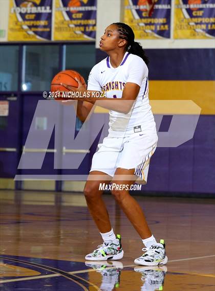 Thumbnail 2 in Downey vs. Lynwood photogallery.