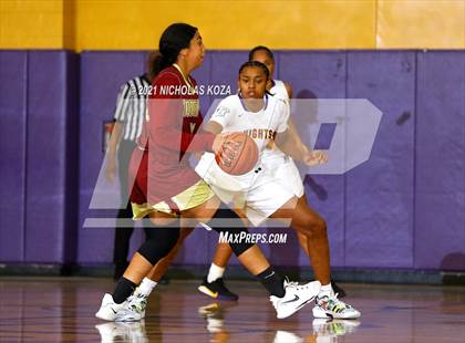 Thumbnail 1 in Downey vs. Lynwood photogallery.