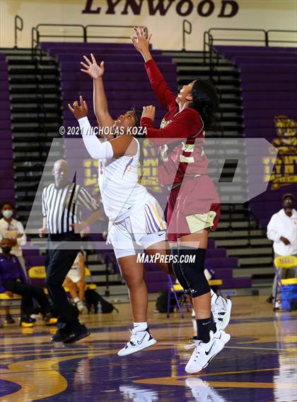 Thumbnail 3 in Downey vs. Lynwood photogallery.