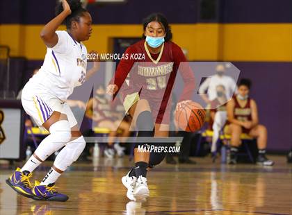 Thumbnail 2 in Downey vs. Lynwood photogallery.