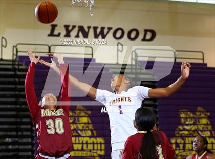 Thumbnail 1 in Downey vs. Lynwood photogallery.