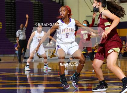 Thumbnail 1 in Downey vs. Lynwood photogallery.