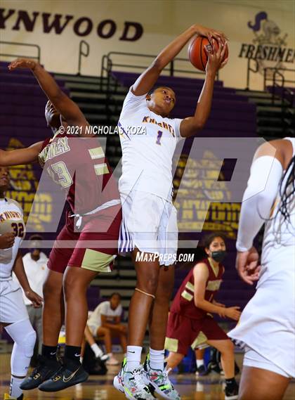 Thumbnail 3 in Downey vs. Lynwood photogallery.
