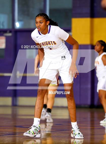 Thumbnail 3 in Downey vs. Lynwood photogallery.