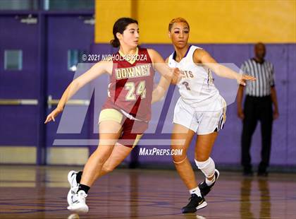 Thumbnail 1 in Downey vs. Lynwood photogallery.