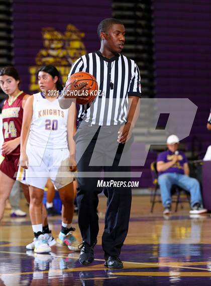 Thumbnail 2 in Downey vs. Lynwood photogallery.