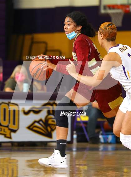 Thumbnail 2 in Downey vs. Lynwood photogallery.