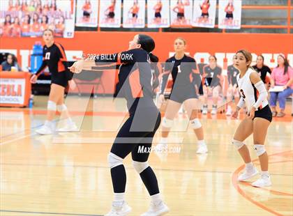 Thumbnail 3 in Grand Saline vs Mineola photogallery.