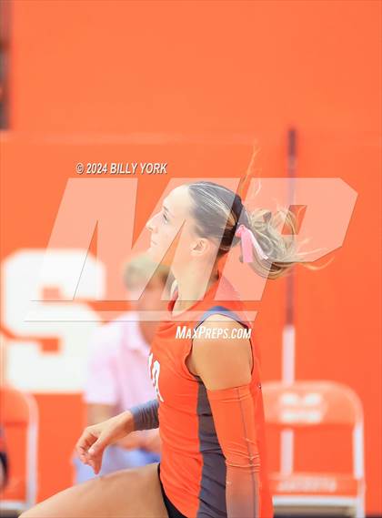 Thumbnail 2 in Grand Saline vs Mineola photogallery.