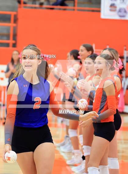 Thumbnail 1 in Grand Saline vs Mineola photogallery.