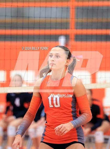 Thumbnail 3 in Grand Saline vs Mineola photogallery.