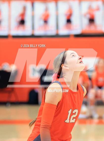 Thumbnail 1 in Grand Saline vs Mineola photogallery.