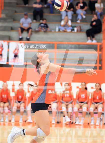 Thumbnail 1 in Grand Saline vs Mineola photogallery.
