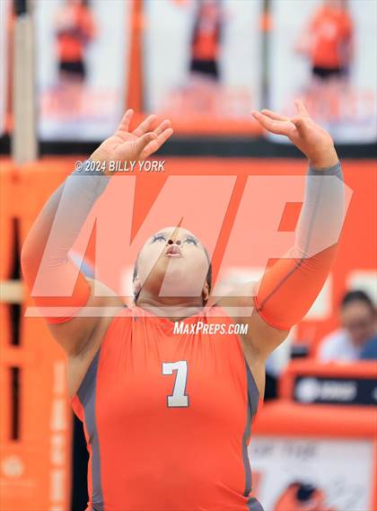 Thumbnail 2 in Grand Saline vs Mineola photogallery.