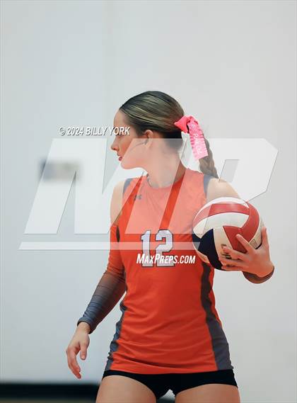 Thumbnail 3 in Grand Saline vs Mineola photogallery.