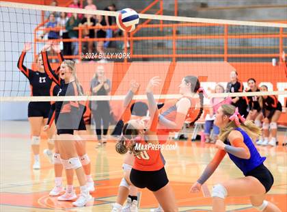 Thumbnail 1 in Grand Saline vs Mineola photogallery.