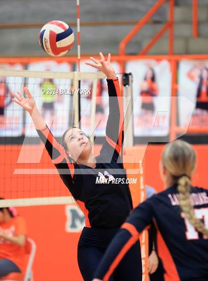 Thumbnail 1 in Grand Saline vs Mineola photogallery.