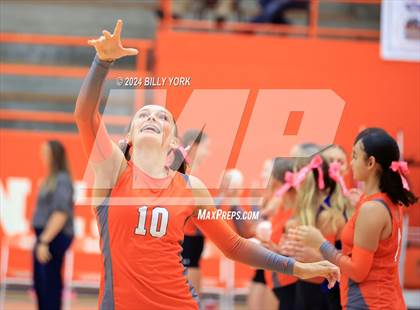 Thumbnail 2 in Grand Saline vs Mineola photogallery.