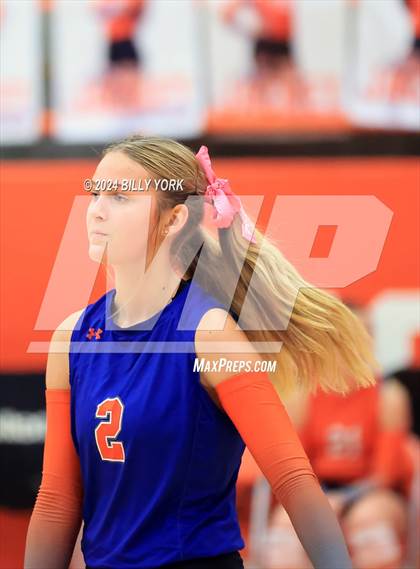 Thumbnail 2 in Grand Saline vs Mineola photogallery.