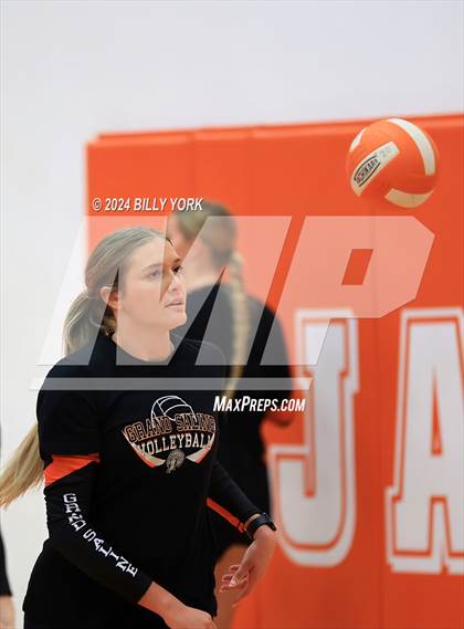 Thumbnail 3 in Grand Saline vs Mineola photogallery.