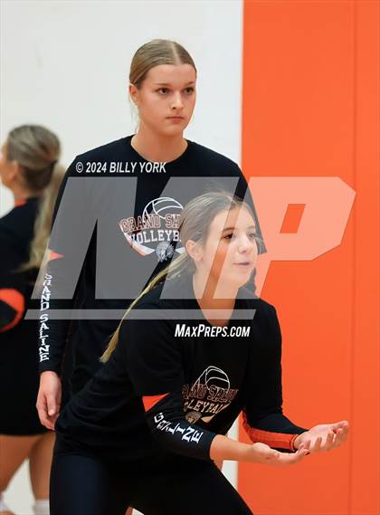 Thumbnail 1 in Grand Saline vs Mineola photogallery.
