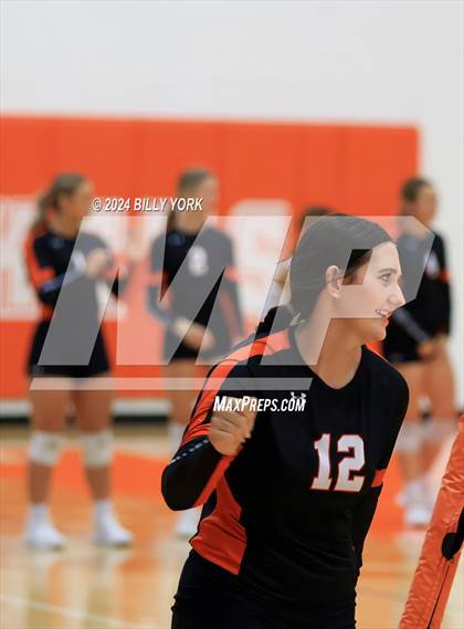 Thumbnail 3 in Grand Saline vs Mineola photogallery.