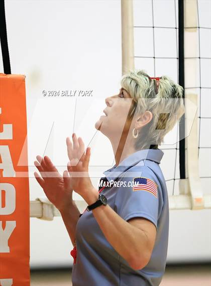 Thumbnail 2 in Grand Saline vs Mineola photogallery.