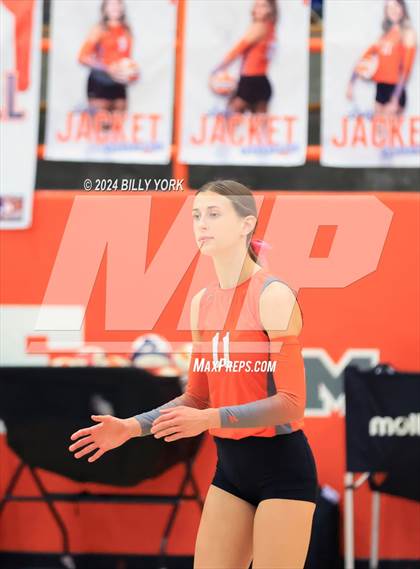 Thumbnail 3 in Grand Saline vs Mineola photogallery.