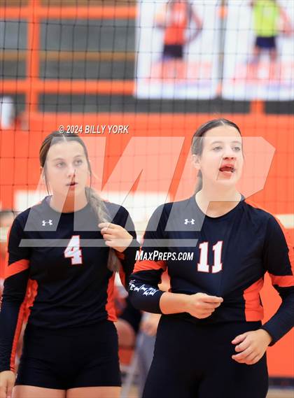 Thumbnail 1 in Grand Saline vs Mineola photogallery.