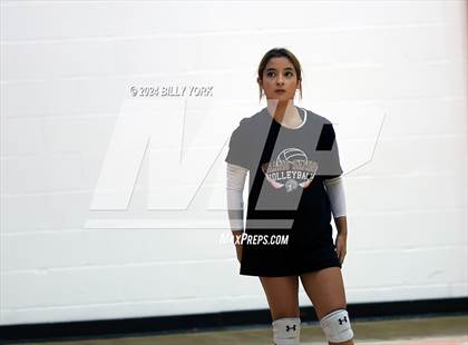 Thumbnail 2 in Grand Saline vs Mineola photogallery.