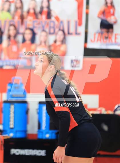 Thumbnail 2 in Grand Saline vs Mineola photogallery.