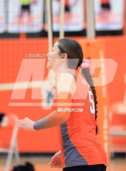 Thumbnail 3 in Grand Saline vs Mineola photogallery.