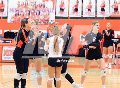 Thumbnail 3 in Grand Saline vs Mineola photogallery.