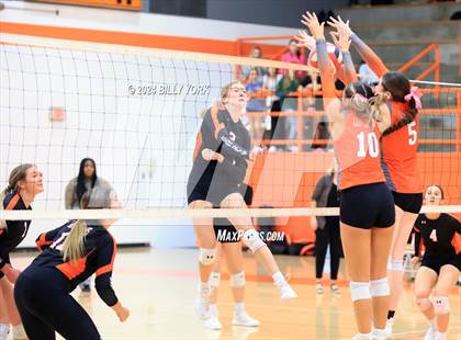 Thumbnail 3 in Grand Saline vs Mineola photogallery.