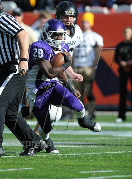 Thumbnail 3 in Monarch vs. Denver South (CHSAA 4A Final) photogallery.