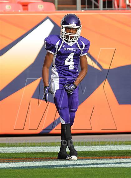 Thumbnail 2 in Monarch vs. Denver South (CHSAA 4A Final) photogallery.