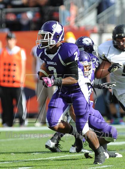 Thumbnail 1 in Monarch vs. Denver South (CHSAA 4A Final) photogallery.