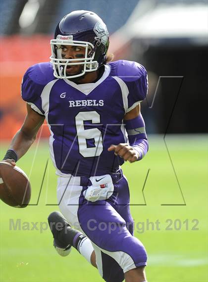 Thumbnail 1 in Monarch vs. Denver South (CHSAA 4A Final) photogallery.