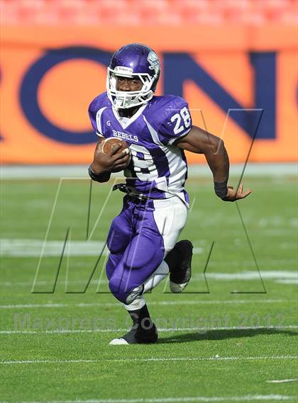 Thumbnail 1 in Monarch vs. Denver South (CHSAA 4A Final) photogallery.