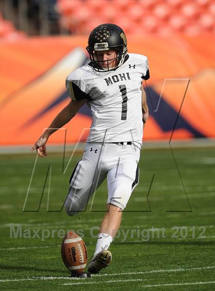 Thumbnail 2 in Monarch vs. Denver South (CHSAA 4A Final) photogallery.