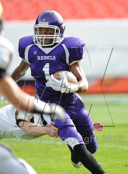 Thumbnail 3 in Monarch vs. Denver South (CHSAA 4A Final) photogallery.
