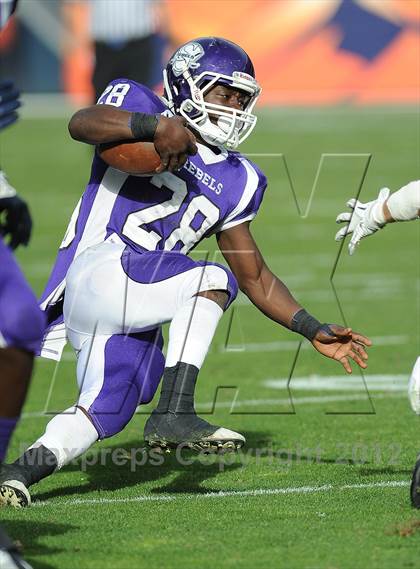 Thumbnail 2 in Monarch vs. Denver South (CHSAA 4A Final) photogallery.