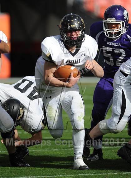 Thumbnail 2 in Monarch vs. Denver South (CHSAA 4A Final) photogallery.