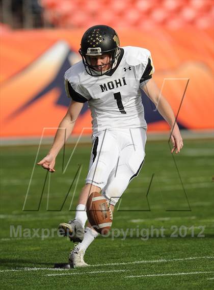 Thumbnail 3 in Monarch vs. Denver South (CHSAA 4A Final) photogallery.