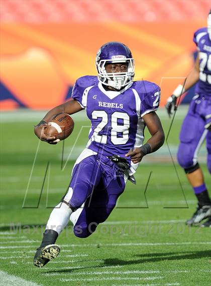 Thumbnail 3 in Monarch vs. Denver South (CHSAA 4A Final) photogallery.
